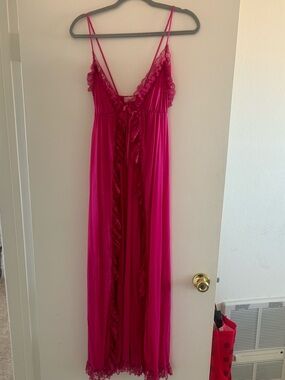 Erica Loren Vintage hot pink nightgown